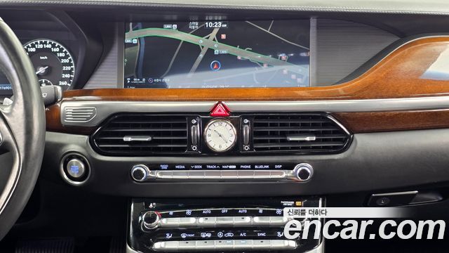 Genesis EQ900 2017 — photo 14