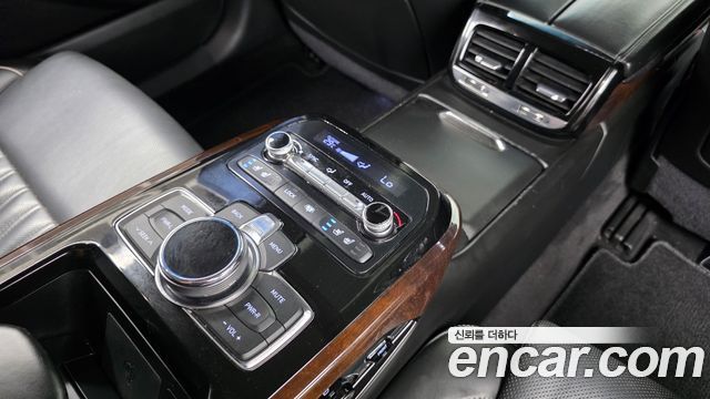Genesis EQ900 2017 — photo 18