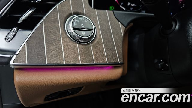 Mercedes-Benz E-Class 2026 — photo 32