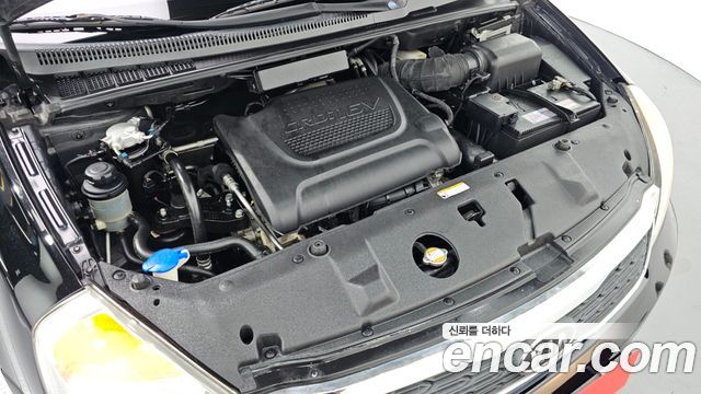 Kia Canival 2012 — photo 6