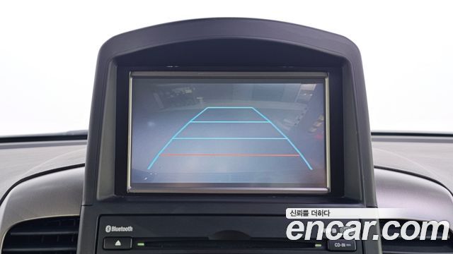 Kia Canival 2012 — photo 21