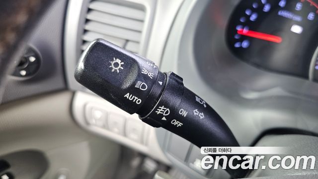 Kia Canival 2012 — photo 29