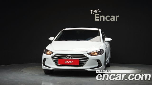 Hyundai AVANTE 2018 — photo 3