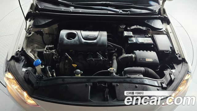 Hyundai AVANTE 2018 — photo 6
