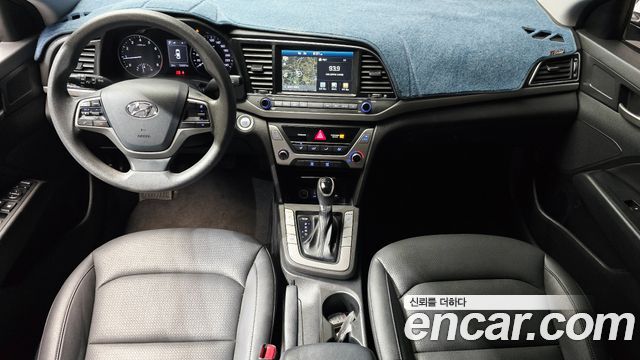 Hyundai AVANTE 2018 — photo 7