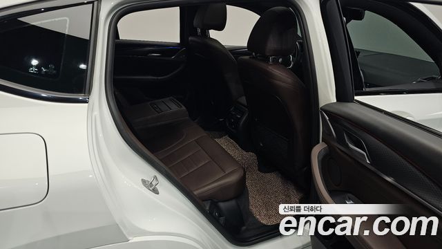 BMW X4 2023 — photo 18