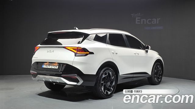Kia Sportage 2023 — photo 2