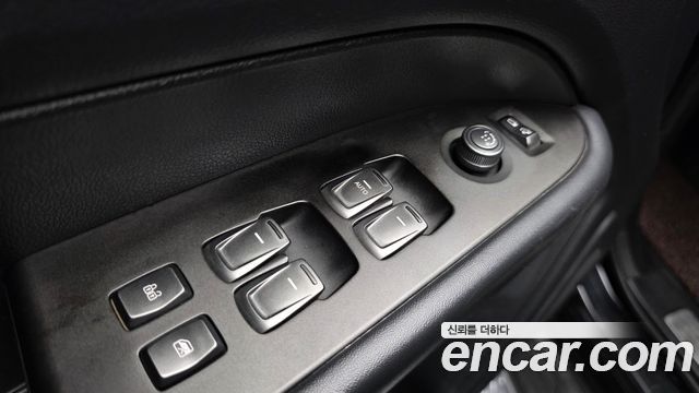 KG Mobility Rexton 2019 — photo 27