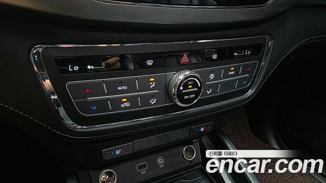 KG Mobility Rexton 2019 — photo 31