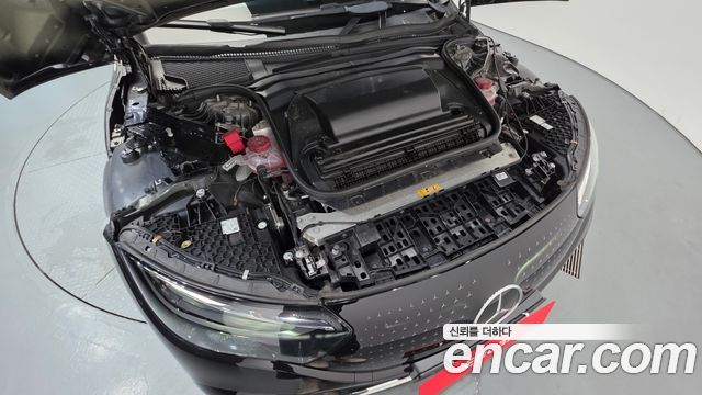 Mercedes-Benz EQE 2023 — photo 6