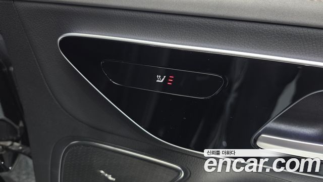Mercedes-Benz EQE 2023 — photo 24