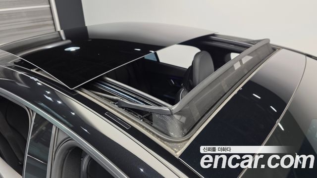 Mercedes-Benz EQE 2023 — photo 25