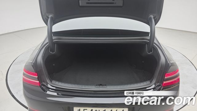 Genesis G80 2023 — photo 20