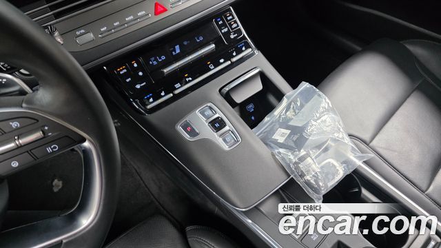 Hyundai Grandeur 2022 — photo 12