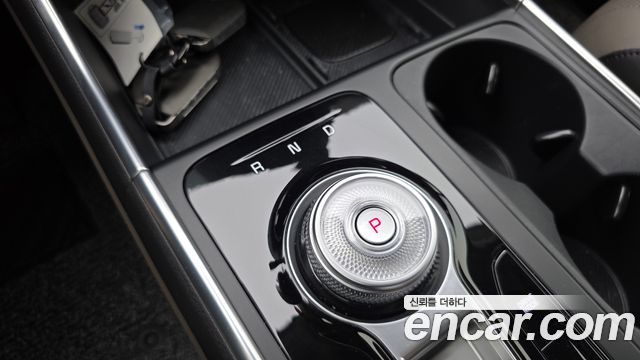 Kia Canival 2025 — photo 9