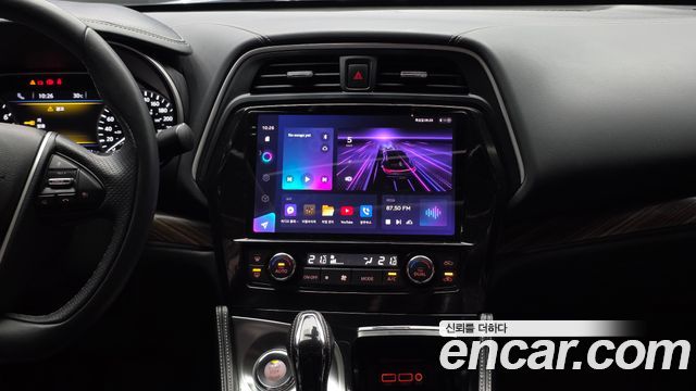 Nissan Maxima 2018 — photo 13