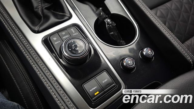 Nissan Maxima 2018 — photo 17