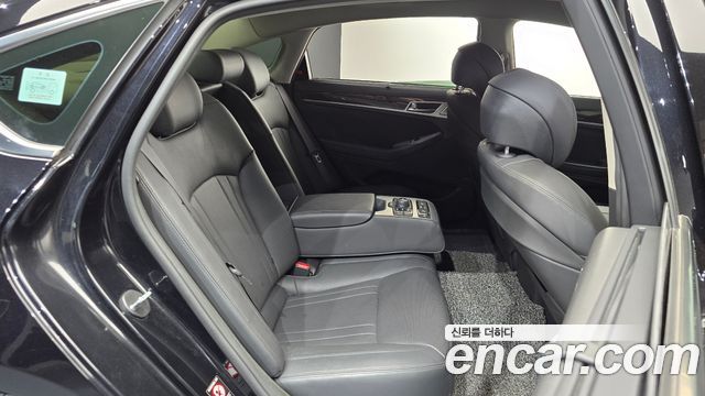 Genesis G80 2020 — photo 17