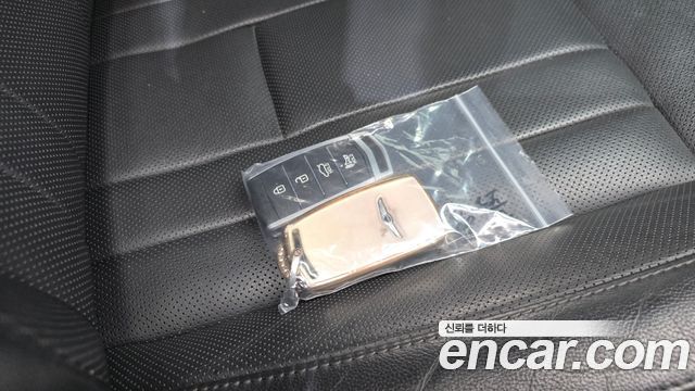 Genesis G80 2020 — photo 22