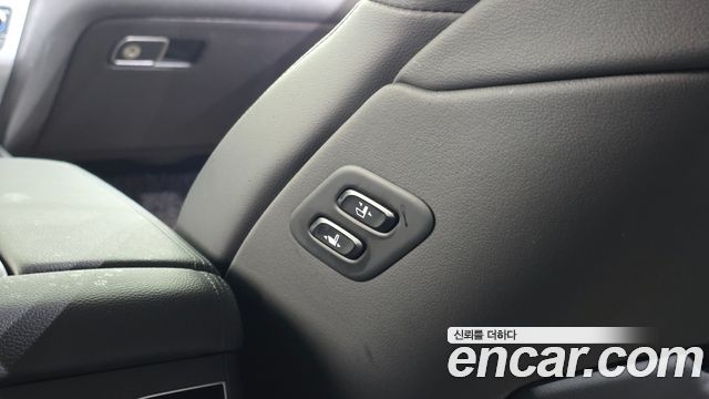 Genesis G80 2020 — photo 34