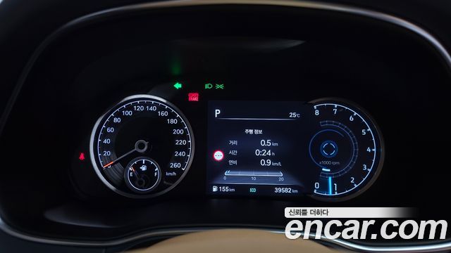 Genesis GV80 2022 — photo 11