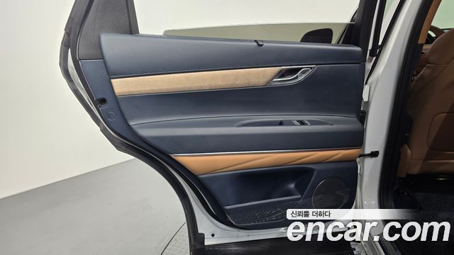 Genesis GV80 2022 — photo 15