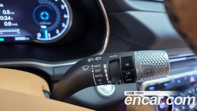 Genesis GV80 2022 — photo 28