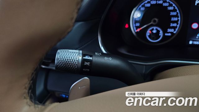 Genesis GV80 2022 — photo 29