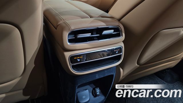 Genesis GV80 2022 — photo 30