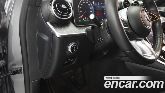 Mercedes-Benz C-Class 2024 — photo 19