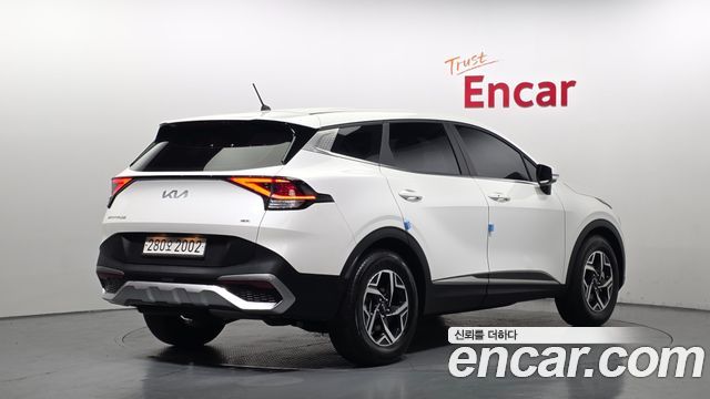 Kia Sportage 2023 — photo 2