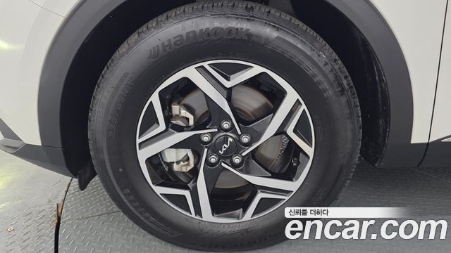 Kia Sportage 2023 — photo 5