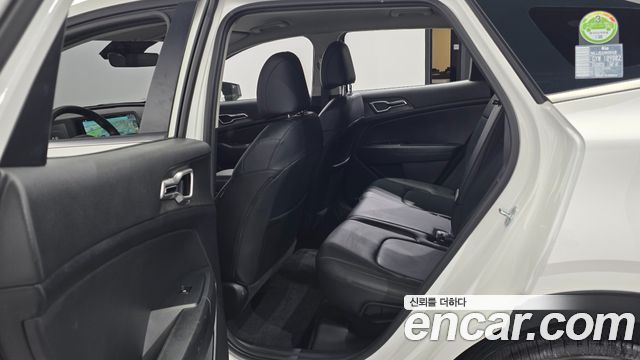 Kia Sportage 2023 — photo 17