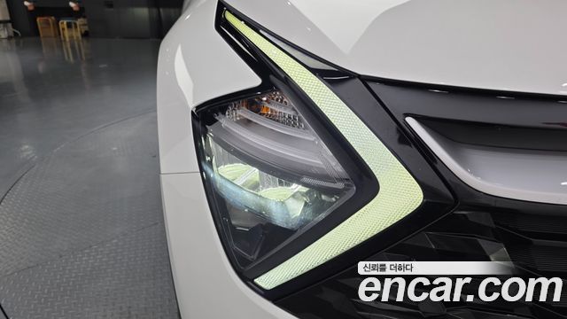Kia Sportage 2023 — photo 8