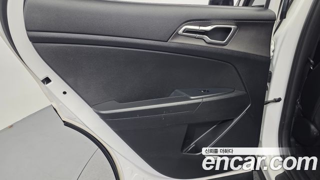 Kia Sportage 2023 — photo 15