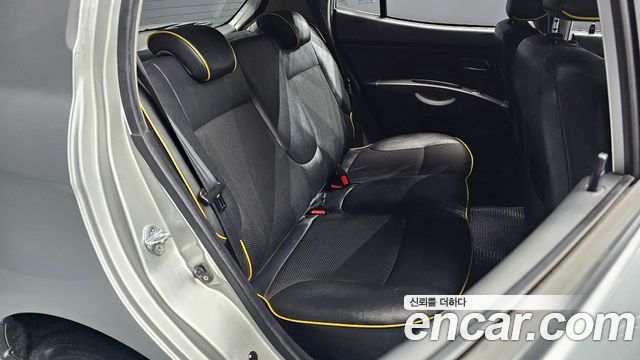 Kia morning 2011 — photo 11