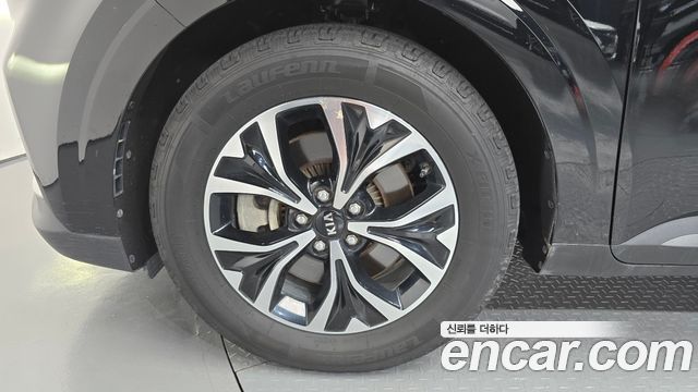 Kia Canival 2021 — photo 5