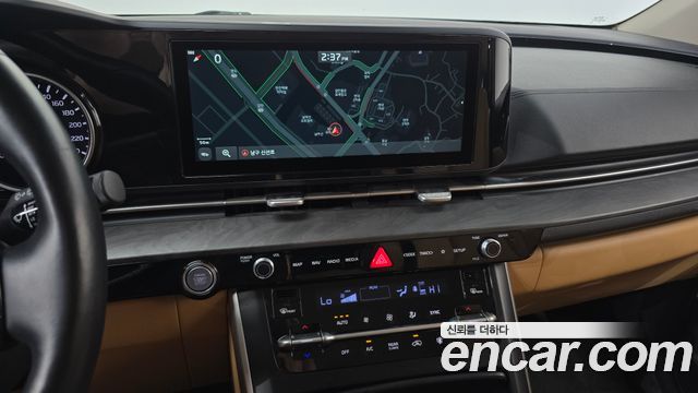 Kia Canival 2021 — photo 21