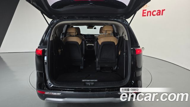 Kia Canival 2021 — photo 26