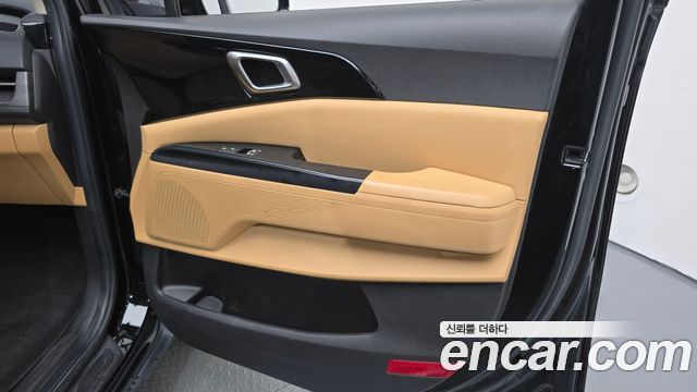 Kia Canival 2021 — photo 14