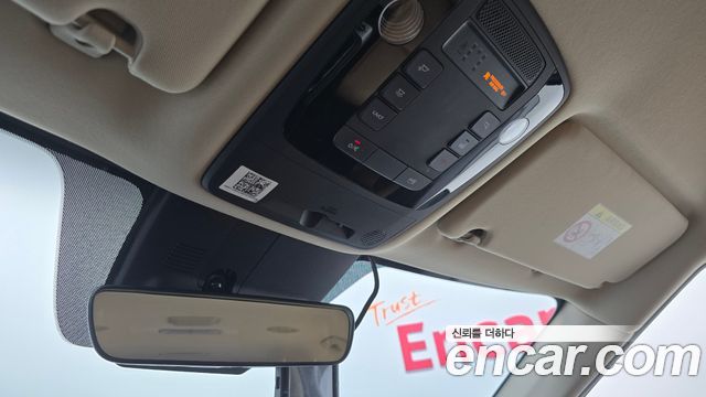 Kia Canival 2021 — photo 27