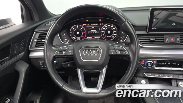 Audi Q5 2020 — photo 19