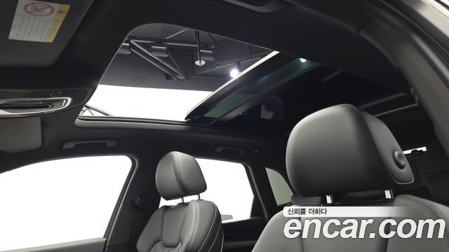 Audi Q5 2020 — photo 23
