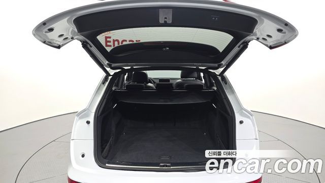 Audi Q5 2020 — photo 26