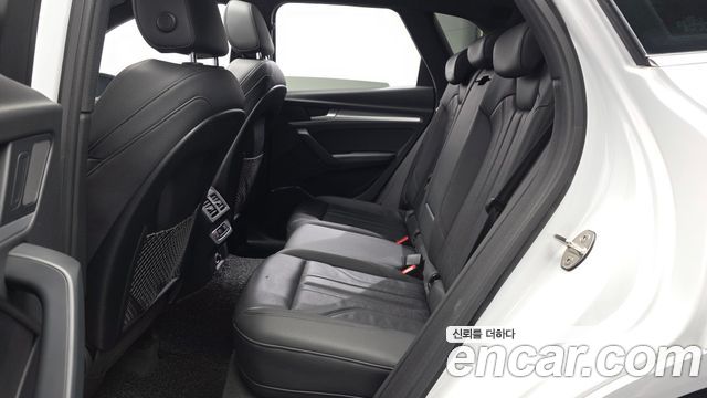 Audi Q5 2020 — photo 16