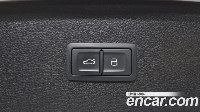 Audi Q5 2020 — photo 27
