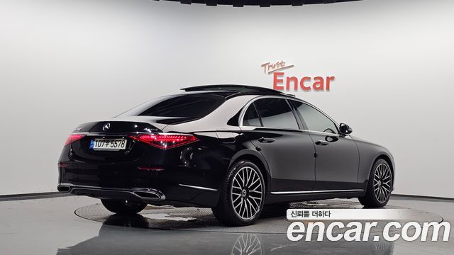 Mercedes-Benz S-Class 2022 — photo 2