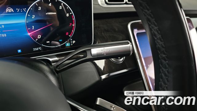 Mercedes-Benz S-Class 2022 — photo 9