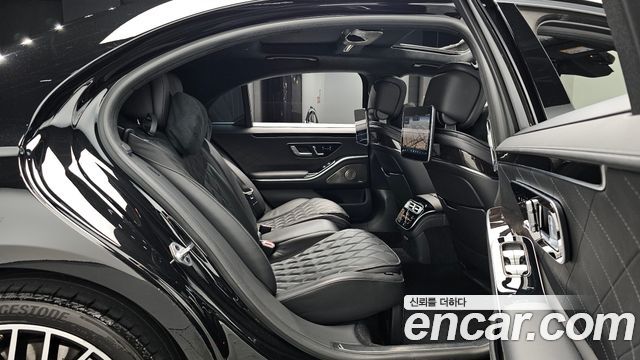 Mercedes-Benz S-Class 2022 — photo 11