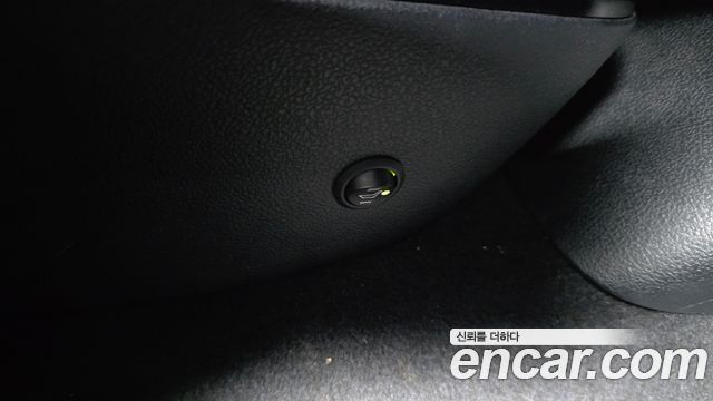 Toyota Prius 2017 — photo 18